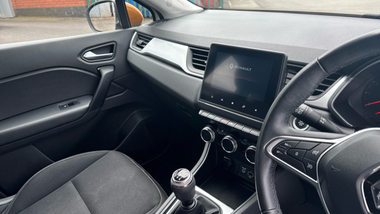 Renault Captur 1.0 TCE 100 Iconic 5dr Petrol Hatchback